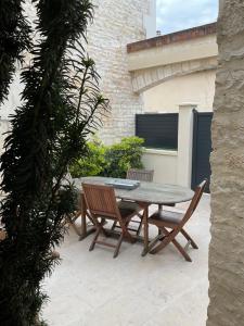 LOGIS DU FAUBOURG petite maison de charme, tranquille, calme et lumineuse