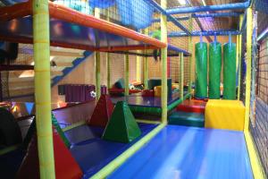 Chalet with large veranda 6p centrally located in National Park, Swimming pool 168