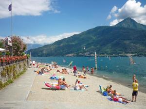 Rustico di Pianello Naturstein-Ferienhaus am See
