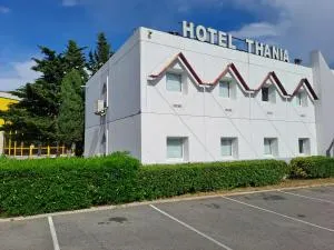 HOTEL THANIA - 维克拉加尔迪奥勒
