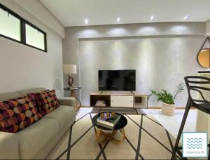 Flat Luxuoso-Piscina, Praia e Serviço de Camareira