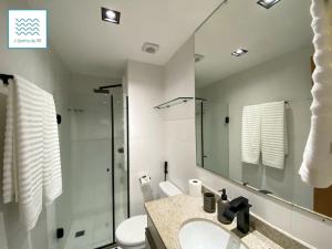 Flat Luxuoso-Piscina, Praia e Serviço de Camareira