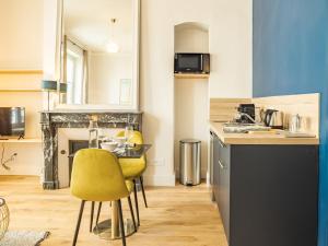 Appartements Ateliers Begand Studio 7 - Proximite Gare - Parking offert : photos des chambres