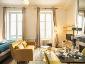 Appartements Ateliers Begand Studio 7 - Proximite Gare - Parking offert : photos des chambres