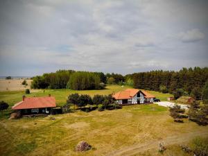 Svenceles 25 sodyba Namas su pirtimi ir krantine