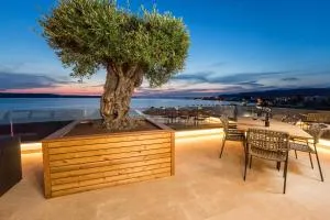 Villa Four Seasons Ljubač Seaside A - 拉扎纳茨