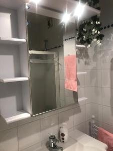 Appartamento in centro a Mentone vicino alla spiaggia Parcheggio privato INCLUSO!