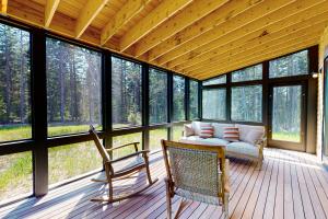 Tree House at Harts Neck