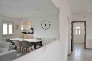 Elo Holiday Home