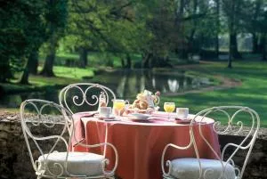 里尼城堡酒店 - Autet