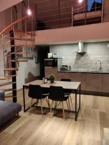 Le business, duplex moderne special PRO de passage - Zetting