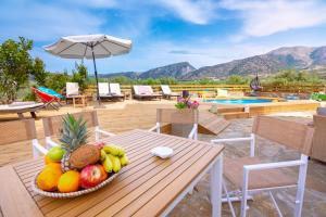 Princess Sissi, Villa-House with private pool and garden