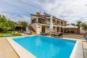 Ferienhaus Sascha in Poreč - Pribetici