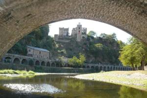 Maisons de vacances Gite La Cazarie-Sejour patrimoine, nature, sportif : photos des chambres