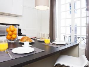 Appartements LivinParis - Luxury 2 Bedrooms Le Marais I : photos des chambres