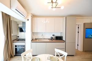 Scorpios - Infinity Pool & Spa Resort