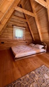 BADEM AĞACI BUGALOWLARI