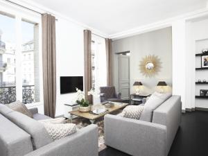 Appartements LivinParis - Luxury 3 Bedrooms Le Louvre I : photos des chambres