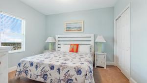 Nautical Breeze at Laketown Wharf #1911 by Nautical Properties