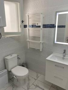 Appartements loue appartement 40 m2 Avec son patio jacuzzi : photos des chambres