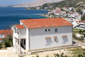 Apartments with a parking space Metajna, Pag - 208 