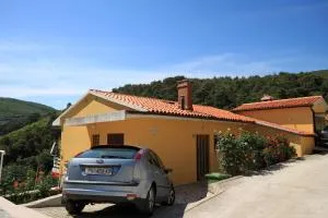 Apartments with a parking space Rabac, Labin - 6414 - 拉维尼