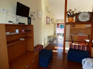 Apartments with parking spaces Vinisce, Trogir - 11075