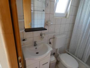 Apartments with parking spaces Vinisce, Trogir - 11075