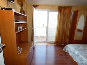 Apartments with parking space Vinisce, Trogir - 11075