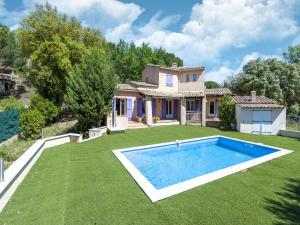 Maisons de vacances Pleasant villa in Vidauban with private pool : photos des chambres