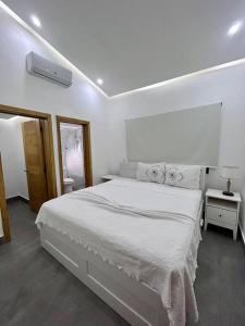 Beautiful Home and Pool near beach , BBQ Juan Dolio metro country Club