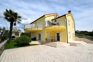 Apartments Luka - 3hvězdičkové hotely ve městě Malinska