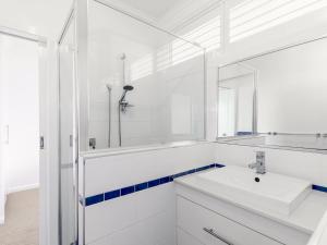 Aqua Vista - Beach front location