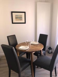 Un grand studio face au port de Santa Lucia