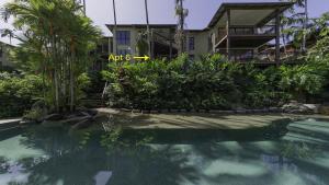 6 The Point Apartments