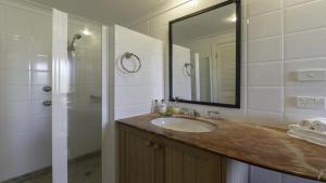 6 The Point Apartments