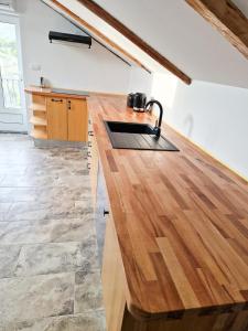 Apartman Valja - 55m2 - Sea View - Garden - Grill