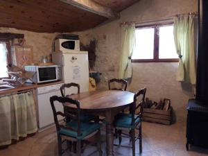 Maisons de vacances gites de Combelcau, le Pigeonnier : photos des chambres