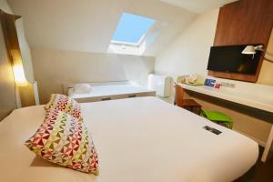 Hotels Campanile Evry Ouest - Corbeil Essonnes : photos des chambres