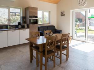 Beachside Getaway with Garden & barbecue