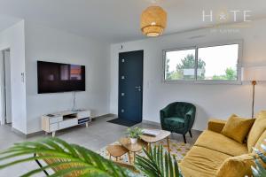 Villas Maison neuve - La Mariniere - classee 4 etoiles - emplacement ideal : photos des chambres