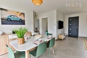 Villas Maison neuve - La Mariniere - classee 4 etoiles - emplacement ideal : photos des chambres