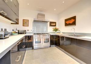 Harbourside Apartment 1