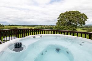 Cloven Stone, Sebergham, Nr Caldbeck