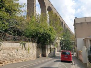 Appartements Deux-Pieces Paris Sud Calme Cosy a 2 pas du RER et Aqueduc : photos des chambres