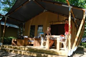 Campings Camping de la Foret Seasonova : photos des chambres