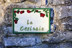 Maisons de vacances La Cerisaie, maison spacieuse en Luberon : photos des chambres