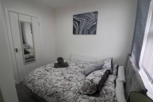 Cosy two bedroom first floor apartment