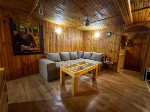 “River Romance” Villa