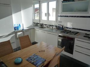 Bel appartement T3 rénové avec terrasse, à 200m de la plage, WiFi - FR-1-92-691